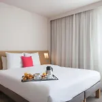 Novotel Paris Est Centre De Conference 4*