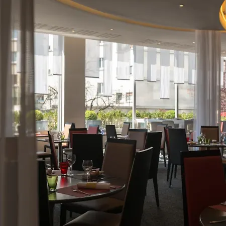 Novotel Paris Est Centre De Conference Hotel 4*