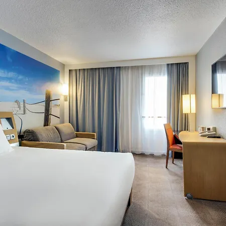 Novotel Paris Est Hotel 4*