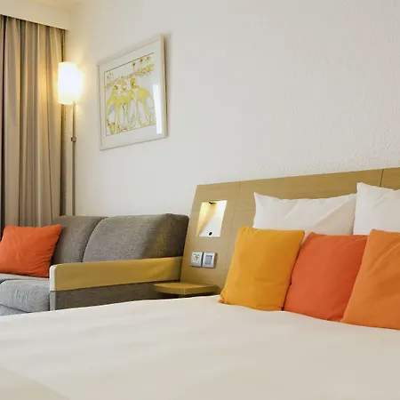 Novotel Paris Est Centre De Conference 4*