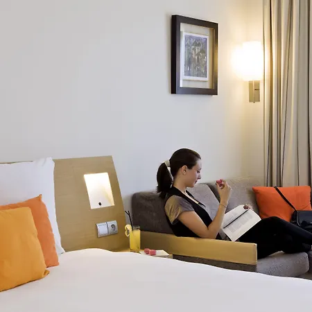 Novotel Paris Est Centre De Conference 4*