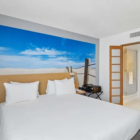 Novotel Paris Est Hotel