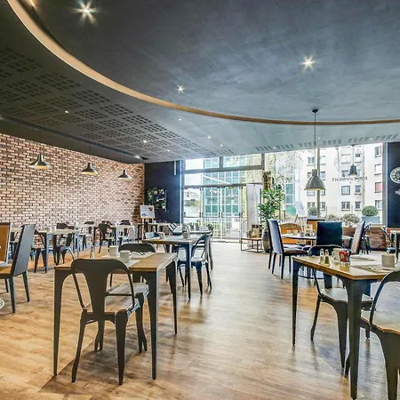 Novotel Paris Est Hotel 4*