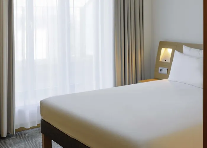 Novotel Paris Est Centre De Conference Otel 4*