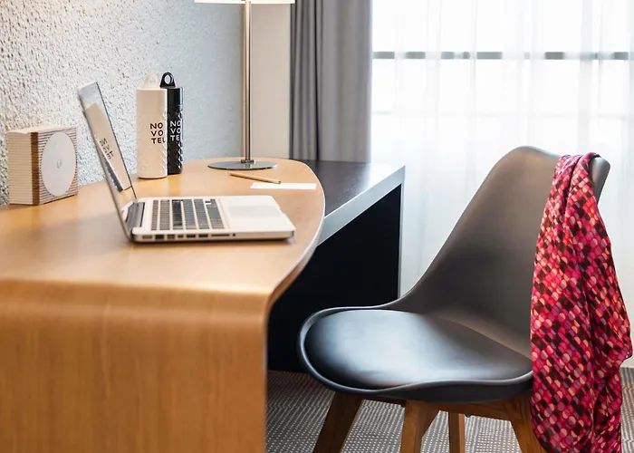 Otel Novotel Paris Est Centre De Conference 4*