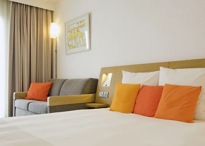 Novotel Paris Est Centre De Conference 4*