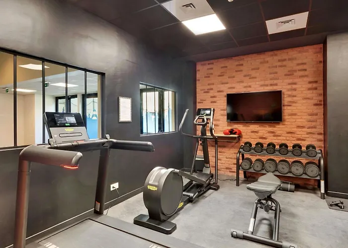 Otel Novotel Paris Est Centre De Conference 4*