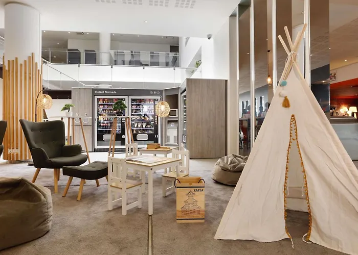 Novotel Paris Est Centre De Conference 4*